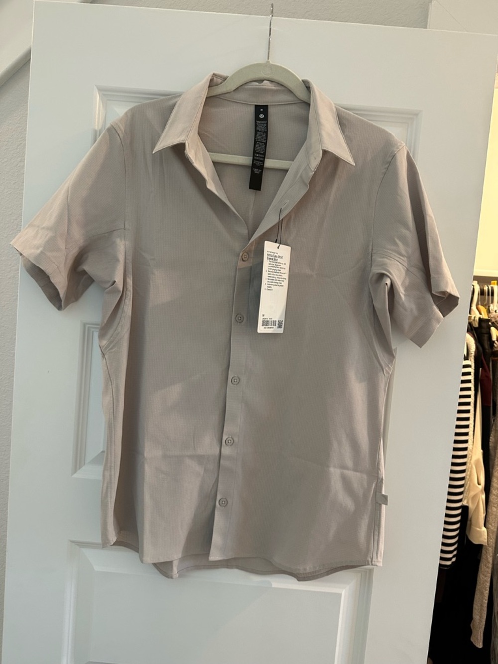 lululemon athletica Short-Sleeve Button-Up Shirt - Taupe